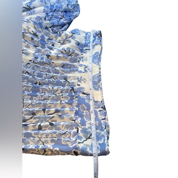 Sézane Dune Pleated Skirt in Alcazar Blue Floral Size 34/2 - Picture 9 of 14